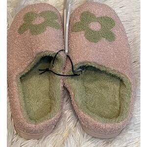 Jenni by Jennifer Moore Pink Peace Slippers - Size 11 (NWT)